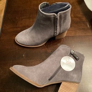 Blondo  Nina grey suede